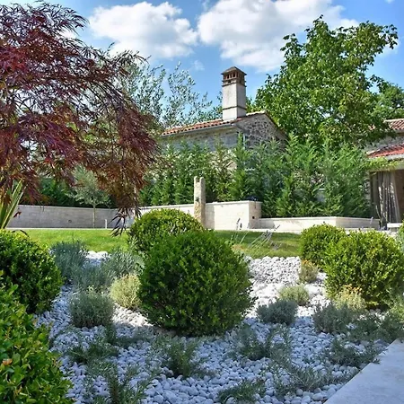 Beautiful Zita With Private Pool